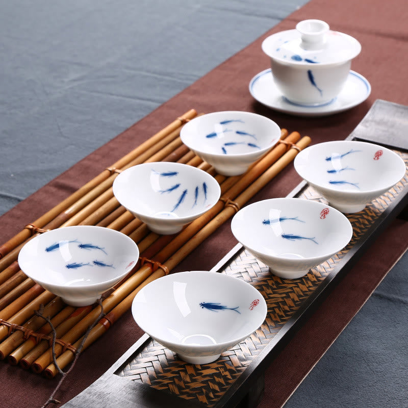 Tazas de té de cerámica con forma de pez koi de porcelana azul y blanca de Jingdezhen Mythstone, tazas de té de kung fu 