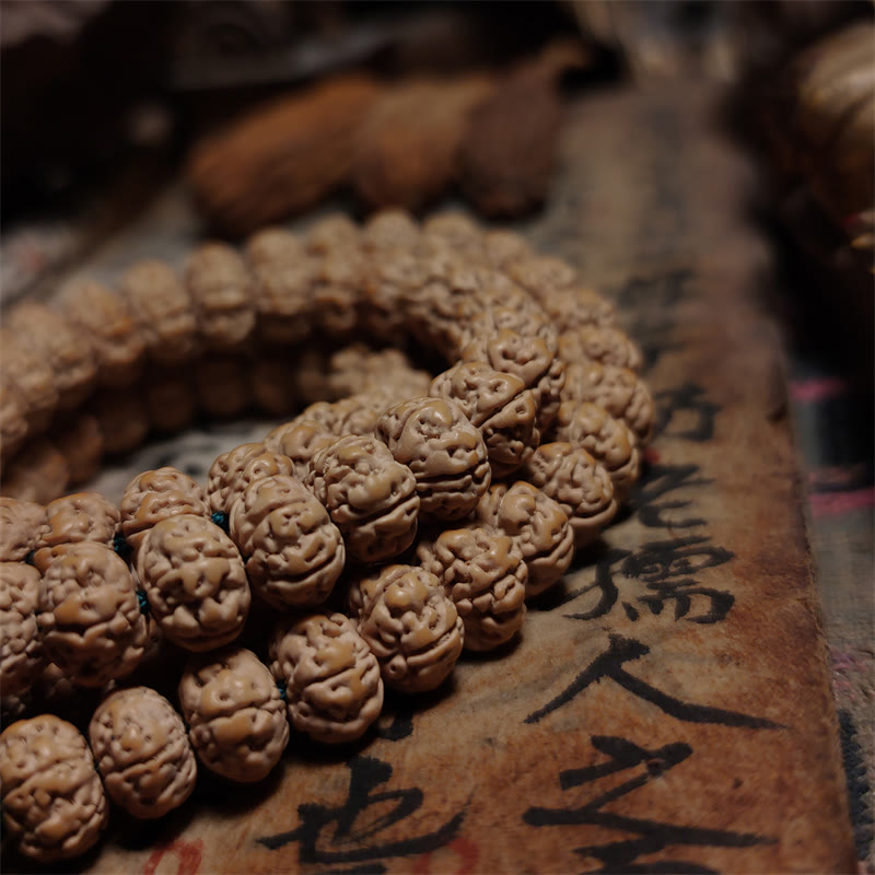 Pulsera de 108 cuentas de mala con borlas de Rudraksha, semilla de Bodhi, suerte y riqueza, de cuatro vueltas