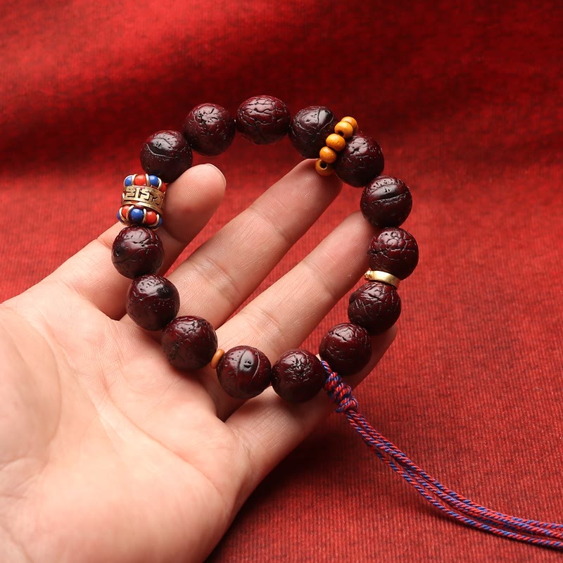 Pulsera de borlas con cuentas de semillas Bodhi de Mythstone y paz y calma