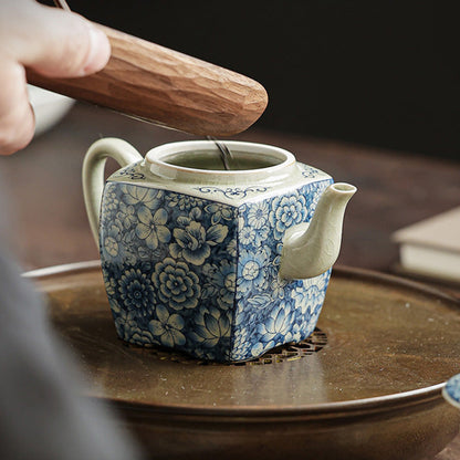 Mythstone Blue and White Porcelain Chinese Gongfu Tea Ceramic Kung Fu Teapot Cup Tea Filter Canister