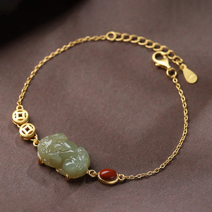 Pulsera de cadena de éxito con moneda de cobre, ágata roja y jade cian de Mythstone PiXiu