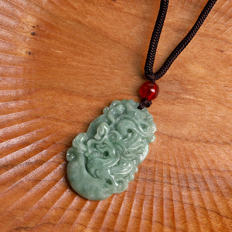 Colgante de jade natural Mythstone con el signo del zodíaco chino de la prosperidad de 12 caracteres