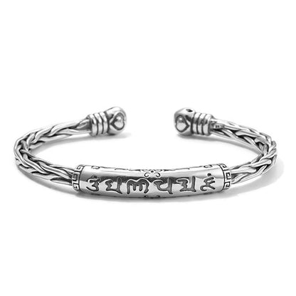 Brazalete brazalete con grabado Om Mani Padme Hum del Tíbet de Mythstone 