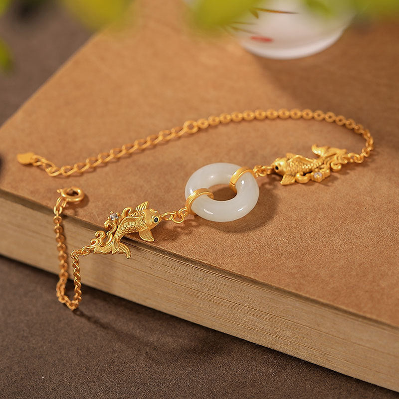 Pulsera de prosperidad con pez koi de jade blanco Mythstone 