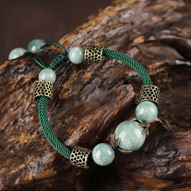 Pulsera de jade verde con cuentas de la suerte hecha a mano Mythstone 