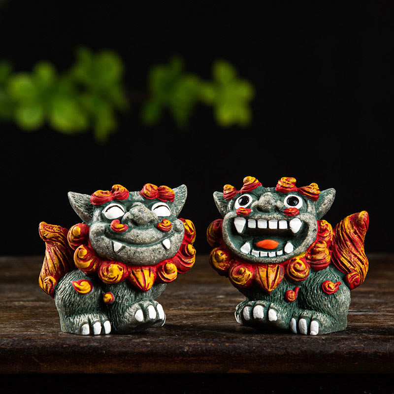 Mythstone Small Pair of Lion Fu Foo Dogs Ward Off Evil Protection Home Resin Decoration