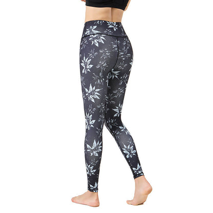 Leggings deportivos de cintura alta con estampado de hojas de arce y manchas de Mythstone para mujer 