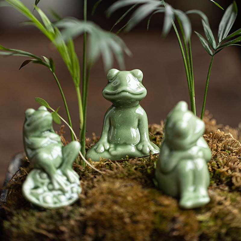 Mythstone Mini Small Meditation Lotus Resting Frog Ceramic Wealth Luck Home Tea Pet Figurine Decoration