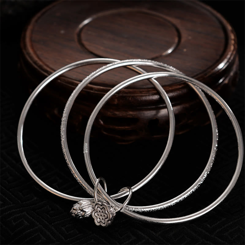 Pulsera brazalete de cobre blanco con flor de loto Mythstone New Beginning 