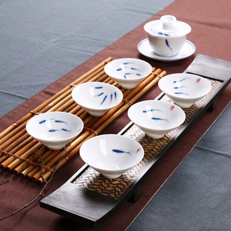 Tazas de té de cerámica con forma de pez koi de porcelana azul y blanca de Jingdezhen Mythstone, tazas de té de kung fu 