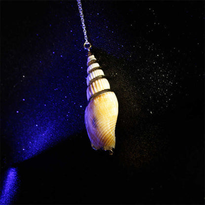 Mythstone Natural Shankha Conch Shell Seashell Lucky Necklace Pendant