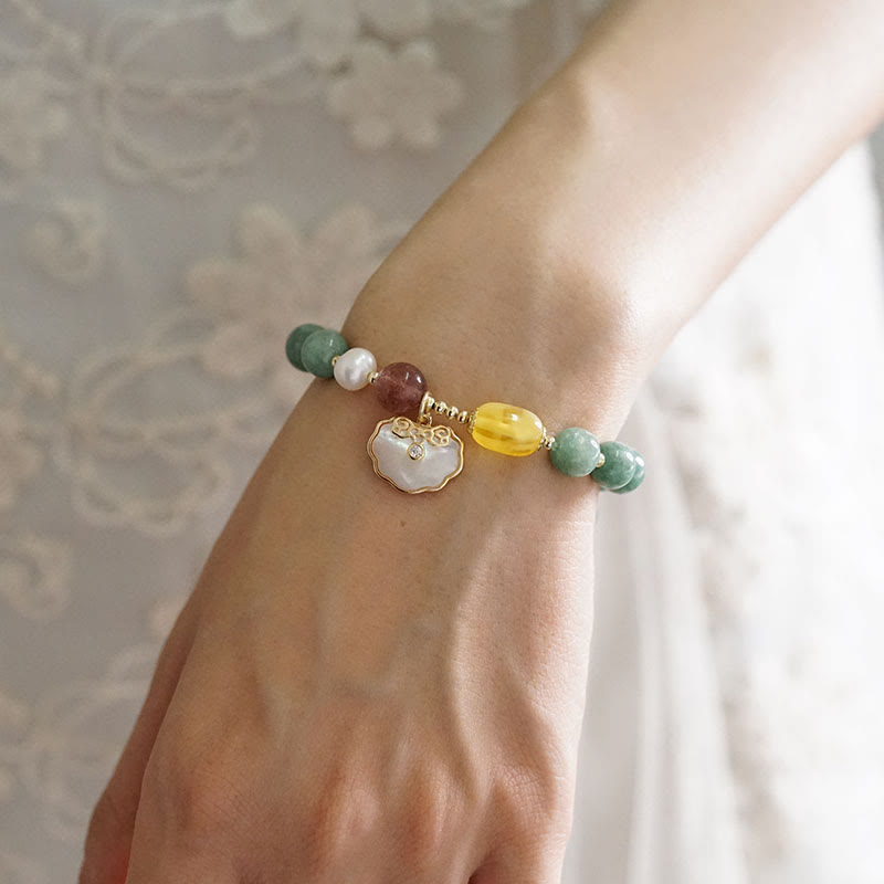 Pulsera de la suerte con candado Ruyi y concha marina de jade Mythstone 