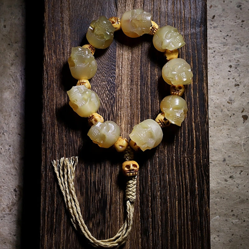 Pulsera de la suerte con hueso de yak grabado en forma de calavera de cuerno de oveja tibetano hecha a mano de Mythstone, El Señor del Bosque Cadáver 