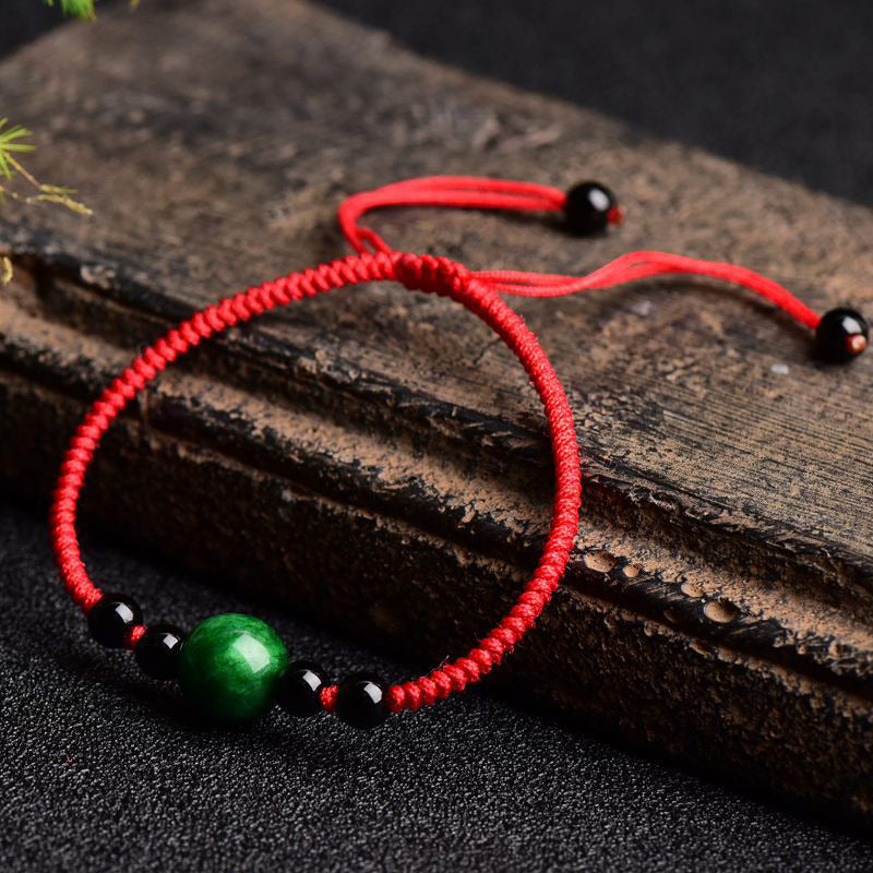 Pulsera de hilo rojo de jade con la suerte y el éxito de Mythstone