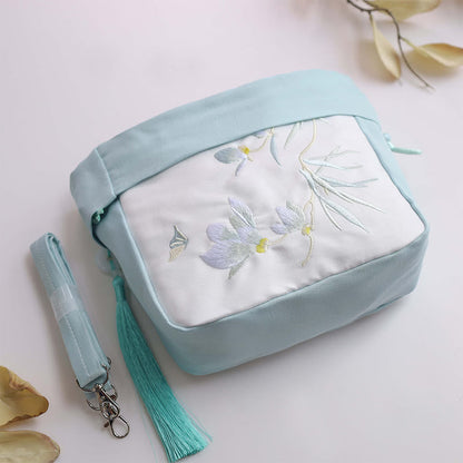 Bolso bandolera de lino y algodón con bordado de loto y magnolia de Mythstone Suzhou