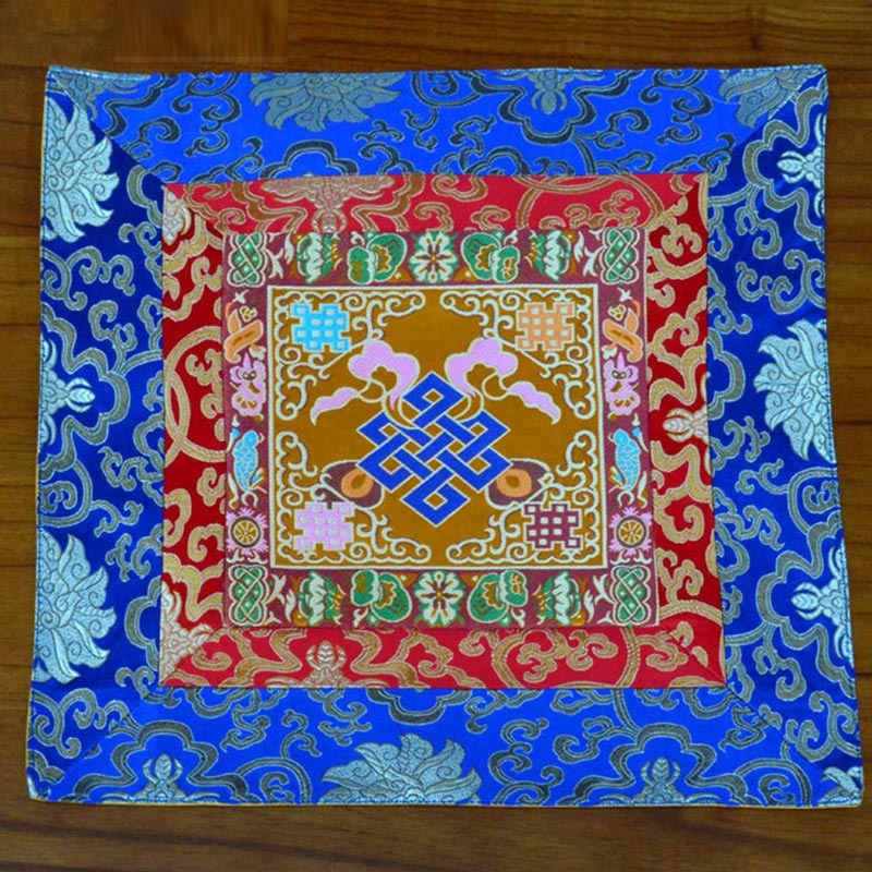 Mythstone Prayer Altar Mat Meditation Strength Endless Knot Vajra Man-Bcu Kalachakra Auspicious Symbols