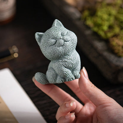 Figura decorativa de escritorio para mascota de té con forma de gato pequeño de Mythstone 