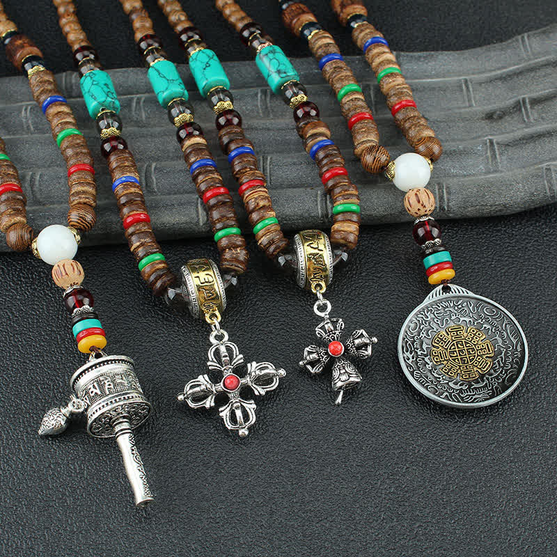 Collar con colgante de madera Vajra con rueda de oración tibetana Om Mani Padme Hum de Mythstone