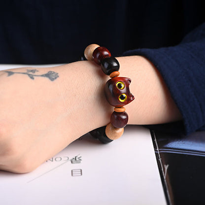 Mythstone Small Leaf Red Sandalwood Ebony Wood Cute Cat Engraved Protection Bracelet