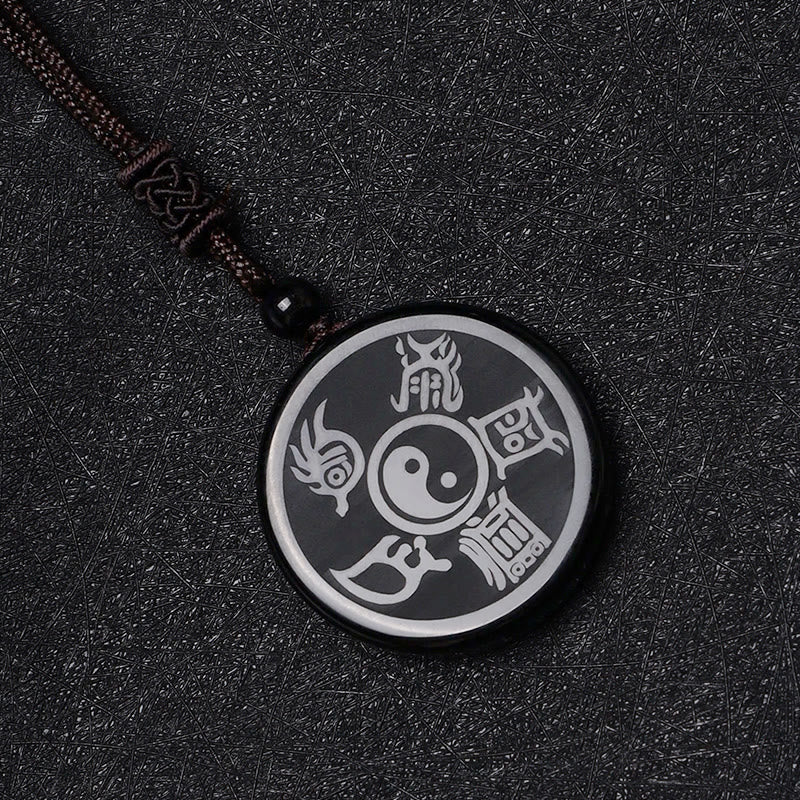 Colgante de collar Yin Yang de purificación tallado con mantra de nueve caracteres de las cinco montañas sagradas del taoísmo de obsidiana negra de Mythstone