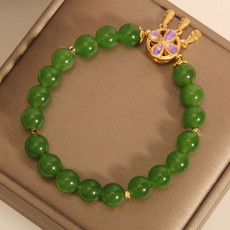 Pulsera de la suerte con trébol de cuatro hojas y atrapasueños de jade verde Mythstone 