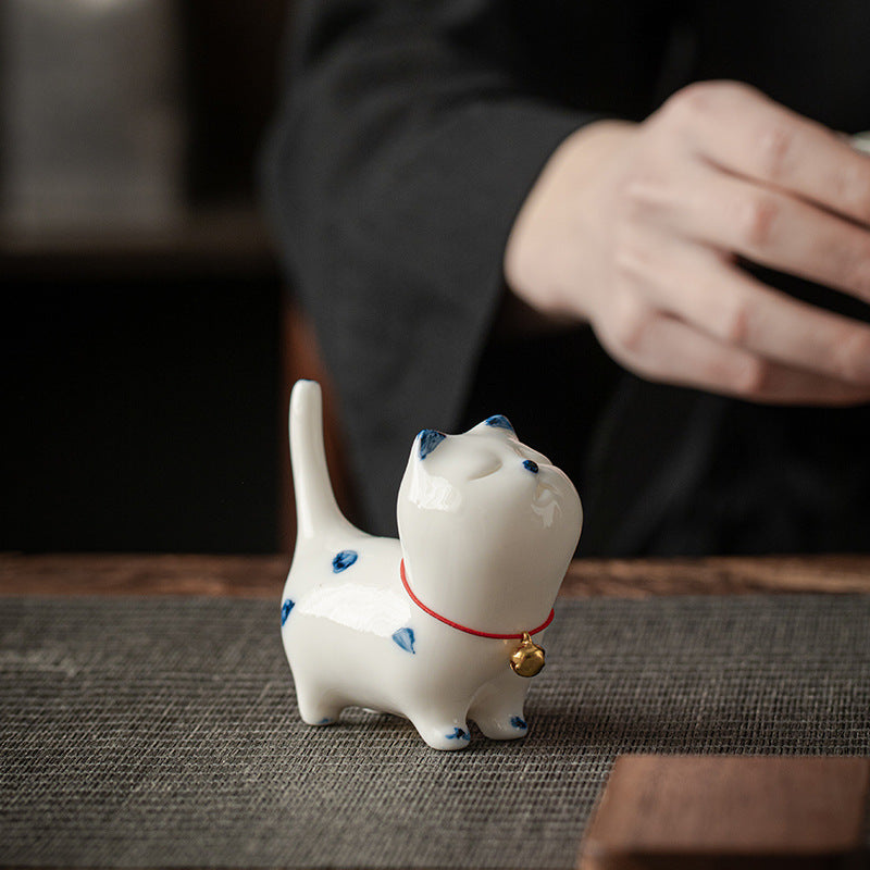 Mythstone Mini Lucky White Cat Kitten Tea Pet Ceramic Home Desk Figurine Decoration