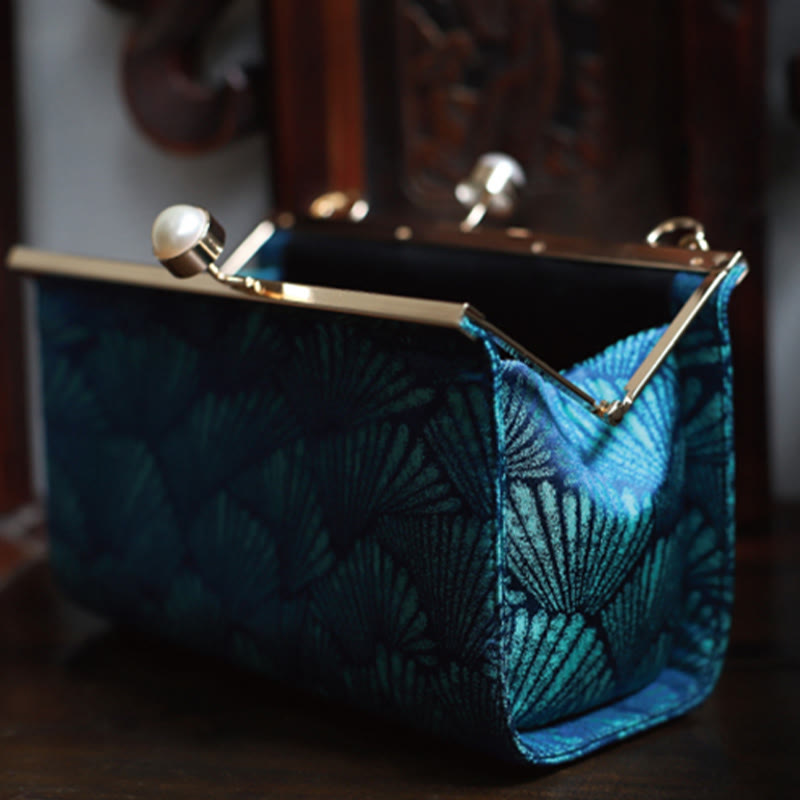 Mythstone Vintage Peacock Blue Leaf Pattern Pearl Metal Handbag