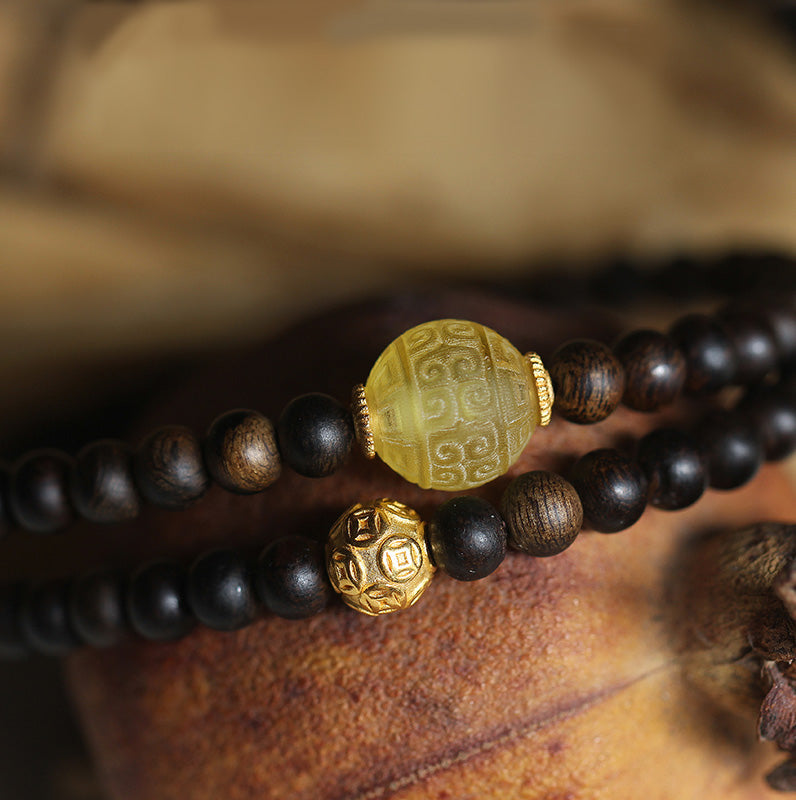 MythStone 999 Gold Nha Trang Heiqinan Agarwood Amber Red Agate Strength Meditation Bracelet