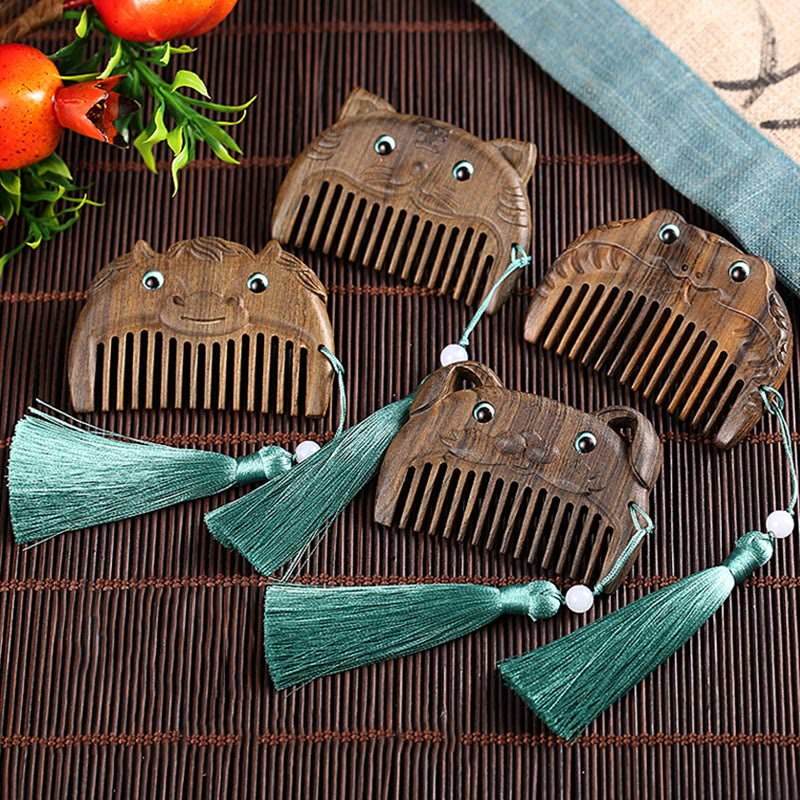 Mythstone Chinese Zodiac Green Sandalwood Peace Mini Portable Comb