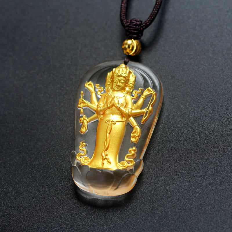 Colgante de collar de cristal de Liuli bañado en oro con ocho brazos de Buda Guanyin Avalokitesvara tibetano Mythstone