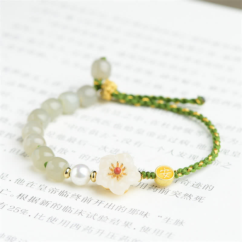 Pulsera de la suerte con jade hetiano natural y flor de durazno en plata de ley 925 Mythstone