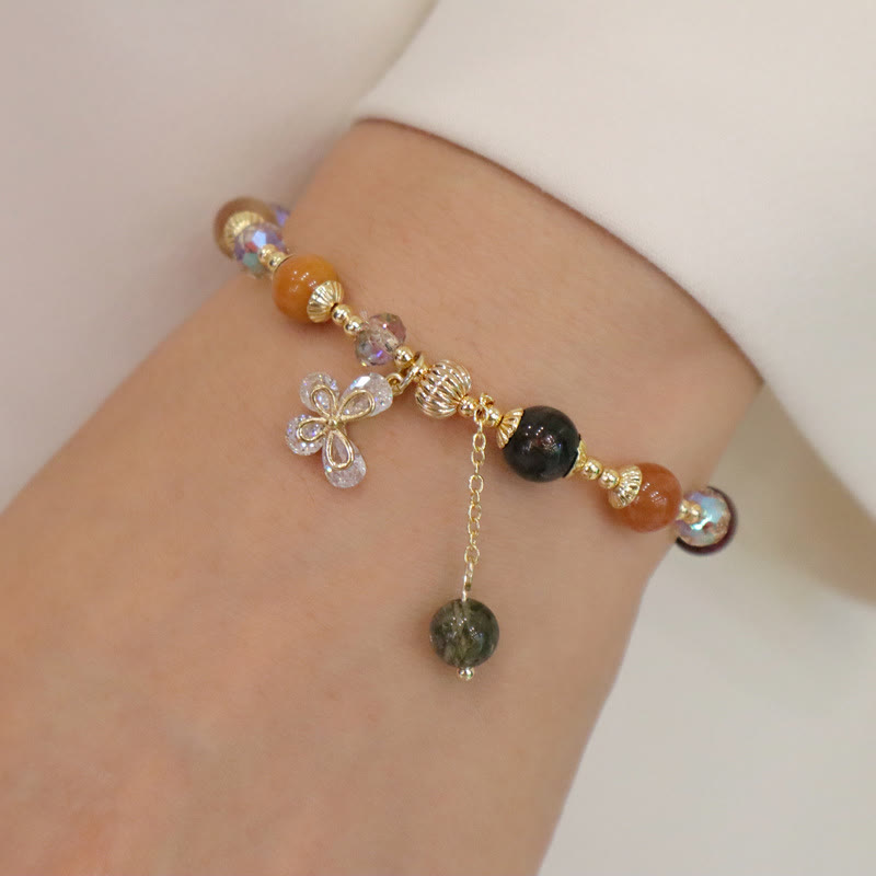 Pulsera con dije de mariposa de la riqueza de cuarzo rutilado de cristal arcoíris Fu Lu Shou natural de Mythstone 