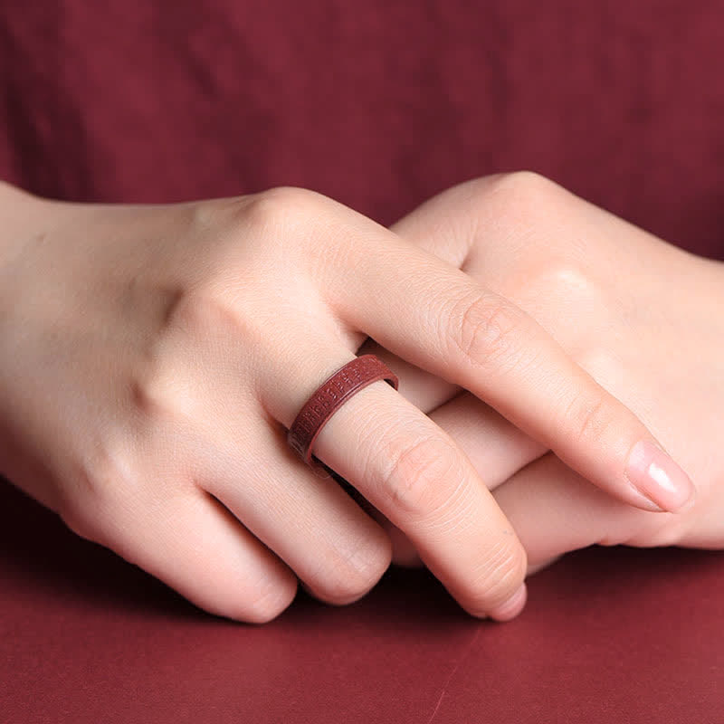 Anillo de bendición de nubes auspiciosas Om Mani Padme Hum con piedra mítica cinabrio