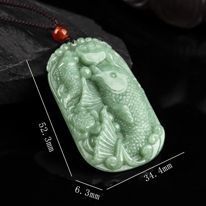 Colgante de jade natural con forma de pez koi y loto para la prosperidad y la riqueza