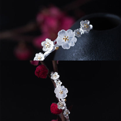 Pulsera ajustable Mythstone con bendición de flor de ciruelo en plata de ley 925