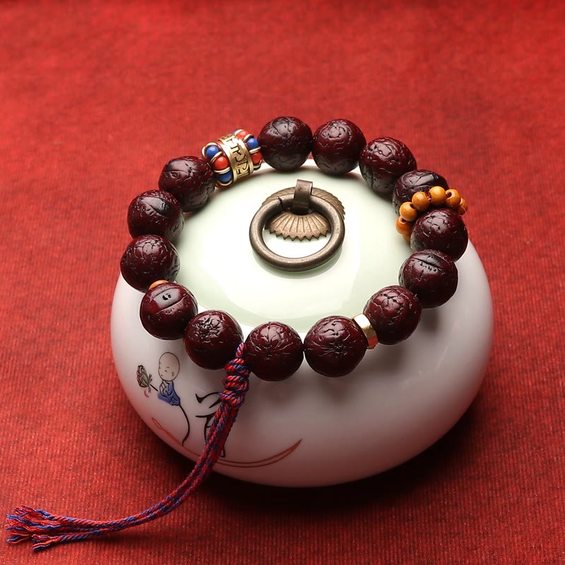 Pulsera de borlas con cuentas de semillas Bodhi de Mythstone y paz y calma