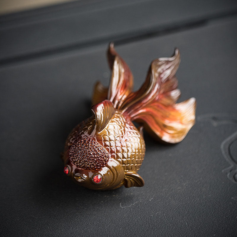 Mythstone Color Changing Koi Fish Resin Tea Pet Wealth Home Figurine Decoration