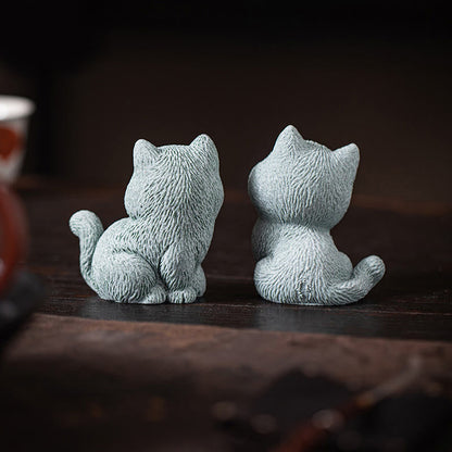 Figura decorativa de escritorio para mascota de té con forma de gato pequeño de Mythstone 