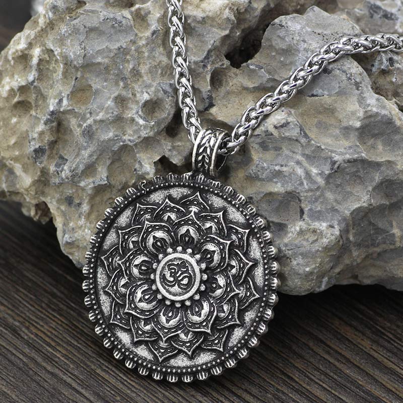 Six True Words Love Peace Flower Pattern Necklace