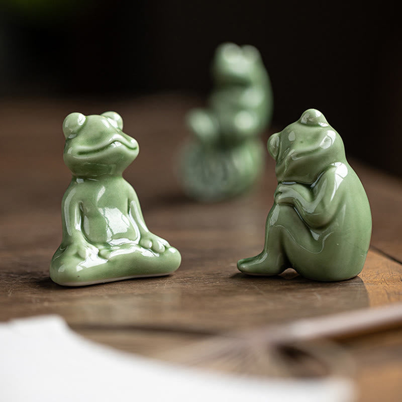 Mythstone Mini Small Meditation Lotus Resting Frog Ceramic Wealth Luck Home Tea Pet Figurine Decoration