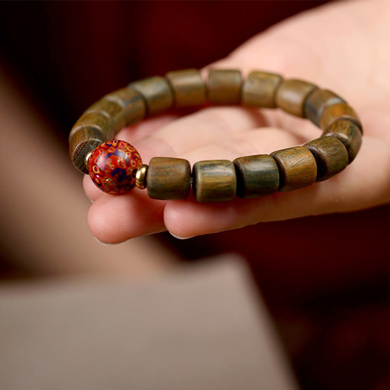 Mythstone Natural Green Sandalwood Small Leaf Red Sandalwood Lacquer Bead Peace Bracelet