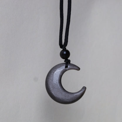 Collar con colgante de protección de luna creciente y estrella de obsidiana con brillo plateado natural Mythstone