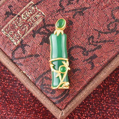 Collar con colgante de protección de bambú y jade cian y jade blanco Mythstone