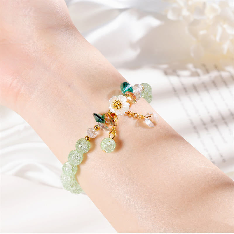 Mythstone Simple Design Flower Charm Glass Bead Bracelet