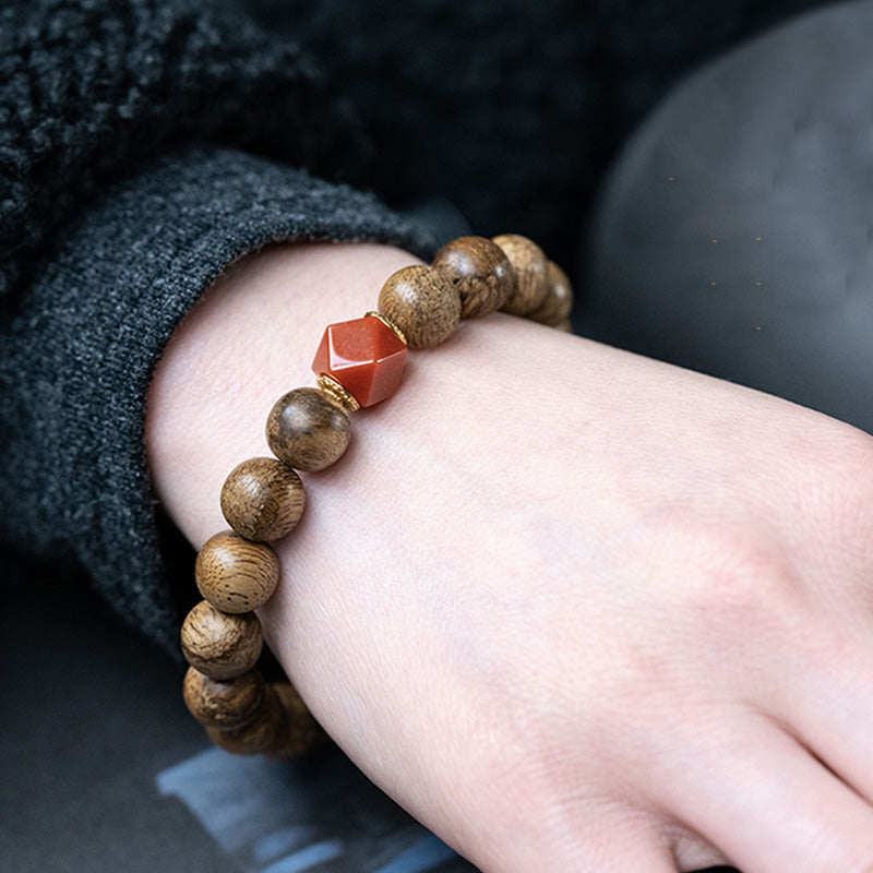 Mythstone Tarakan Agarwood Amber Red Agate Laughing Buddha Strength Meditation Bracelet