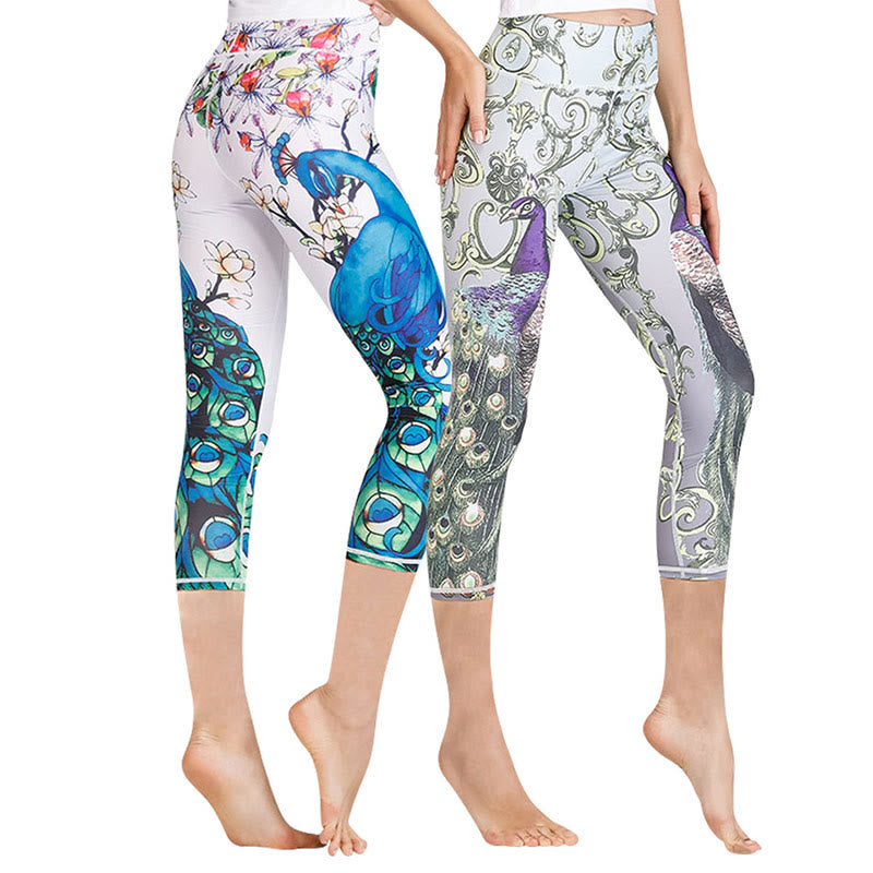 Leggings deportivos recortados de tela de licra con estampado de pavo real en degradado de flor de cerezo y loto de Mythstone, pantalones capri de yoga para mujer 