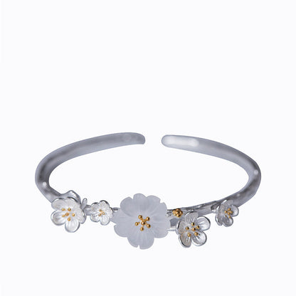 Pulsera ajustable Mythstone con bendición de flor de ciruelo en plata de ley 925