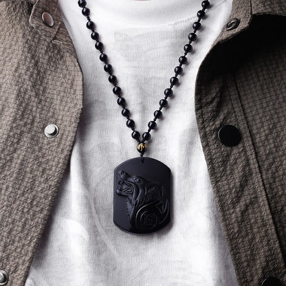 Collar con colgante de purificación de lobo con piedra de obsidiana negra Mythstone