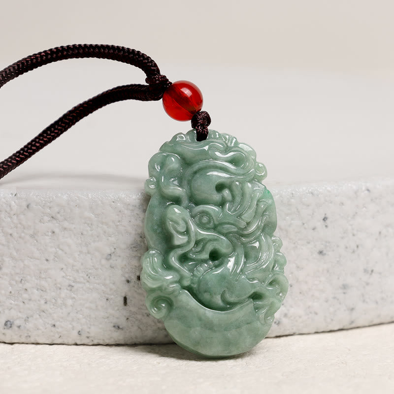 Colgante de jade natural Mythstone con el signo del zodíaco chino de la prosperidad de 12 caracteres