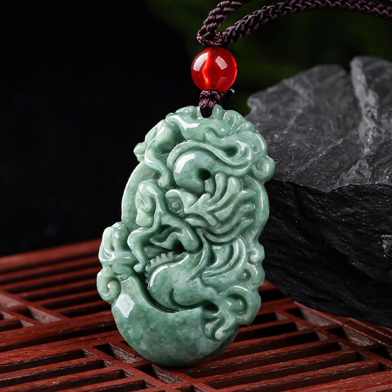 Colgante de jade natural Mythstone con el signo del zodíaco chino de la prosperidad de 12 caracteres